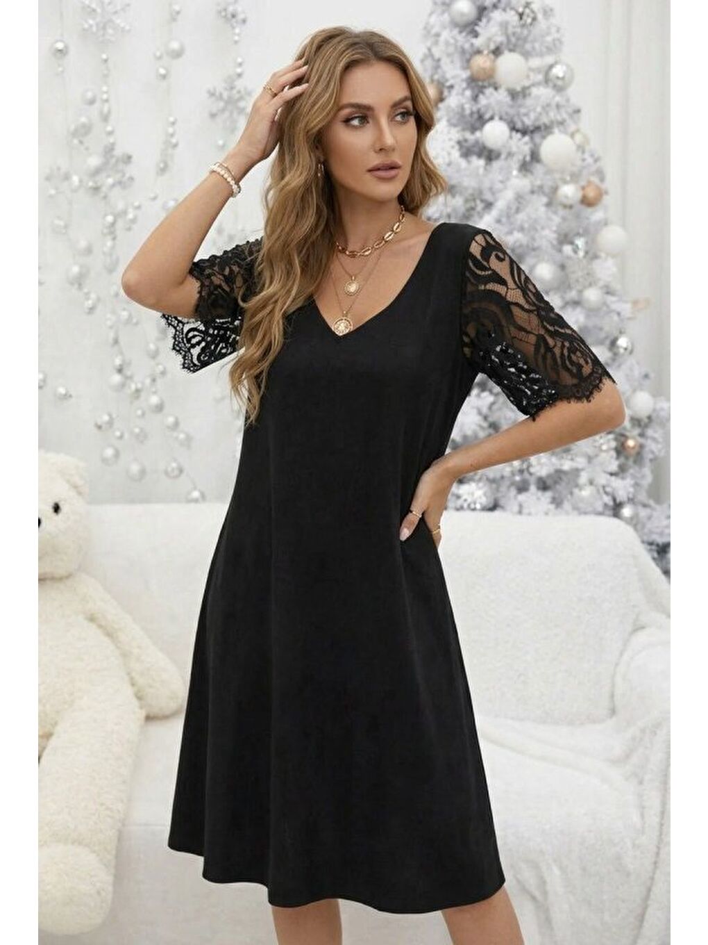 Siyah Kadın Kısa Dantel Kollu V Yakalı Midi Viskon Elbise-3