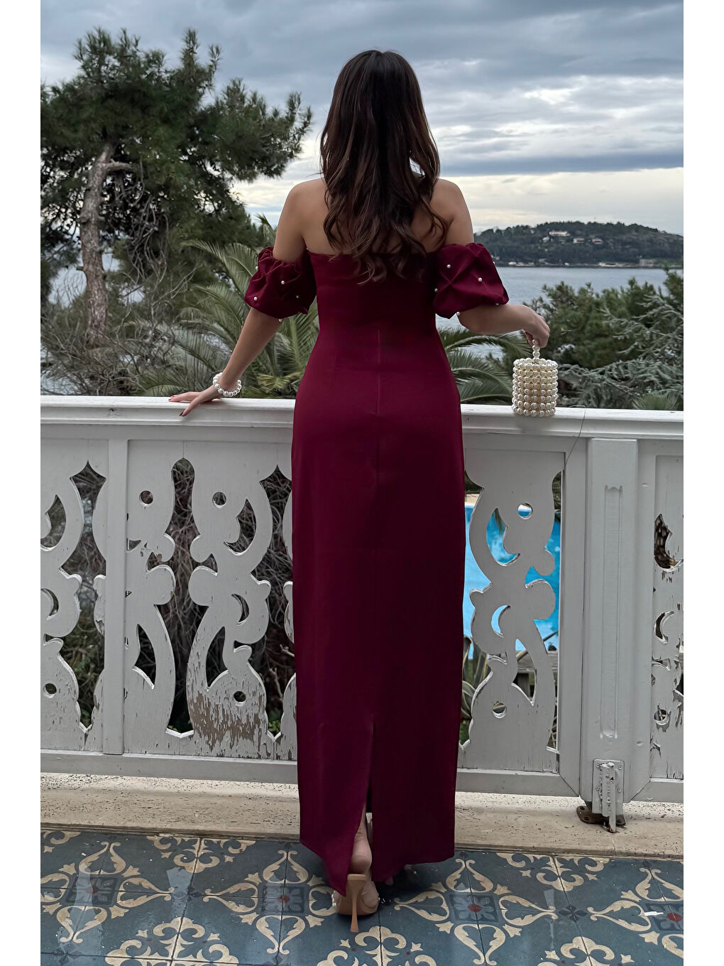 Kadın Bordo Straplez Yaka İnci İşlemeli Uzun Söz Nişan Nikah Elbise-4