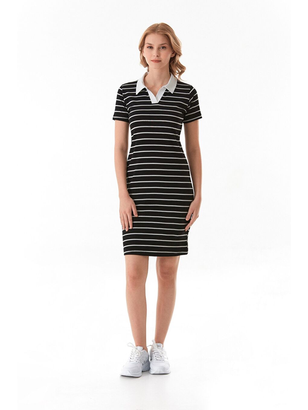 Siyah Çizgili Polo Yaka Elastanlı Elbise-1