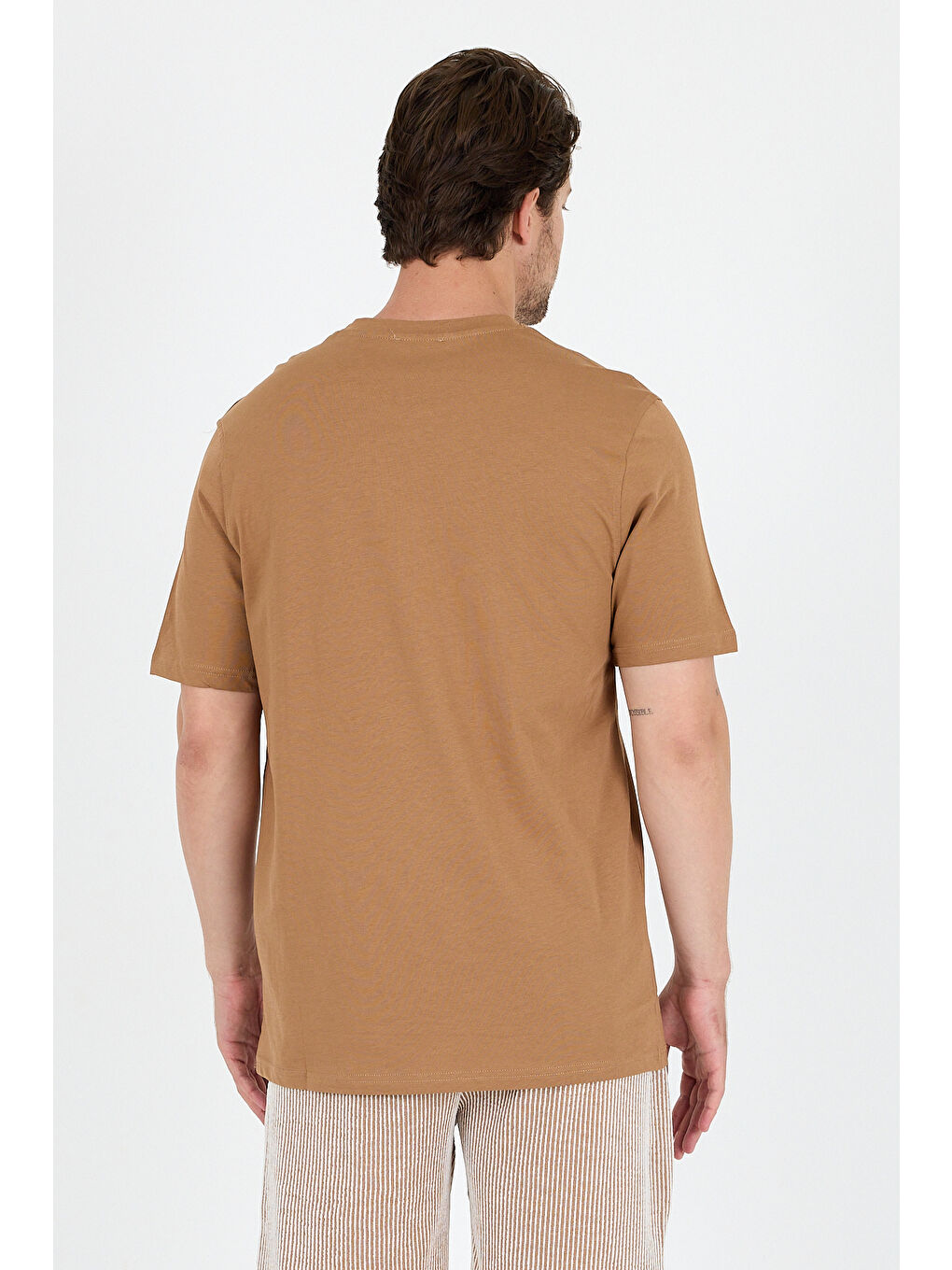 Kahverengi Erkek %100 Pamuk Cep Detaylı Baskılı Tişört – Bisiklet Yaka, Yazlık Model Erkek Tişört 0105-4