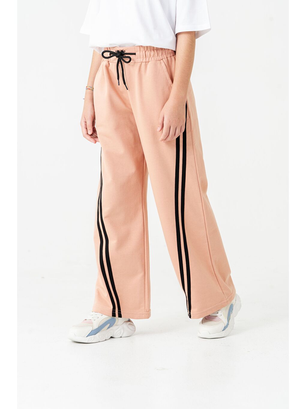 Pembe Geniş Paçalı Balık Sırtı Yanları Şeritli Kız Çocuk Eşofman Altı-3