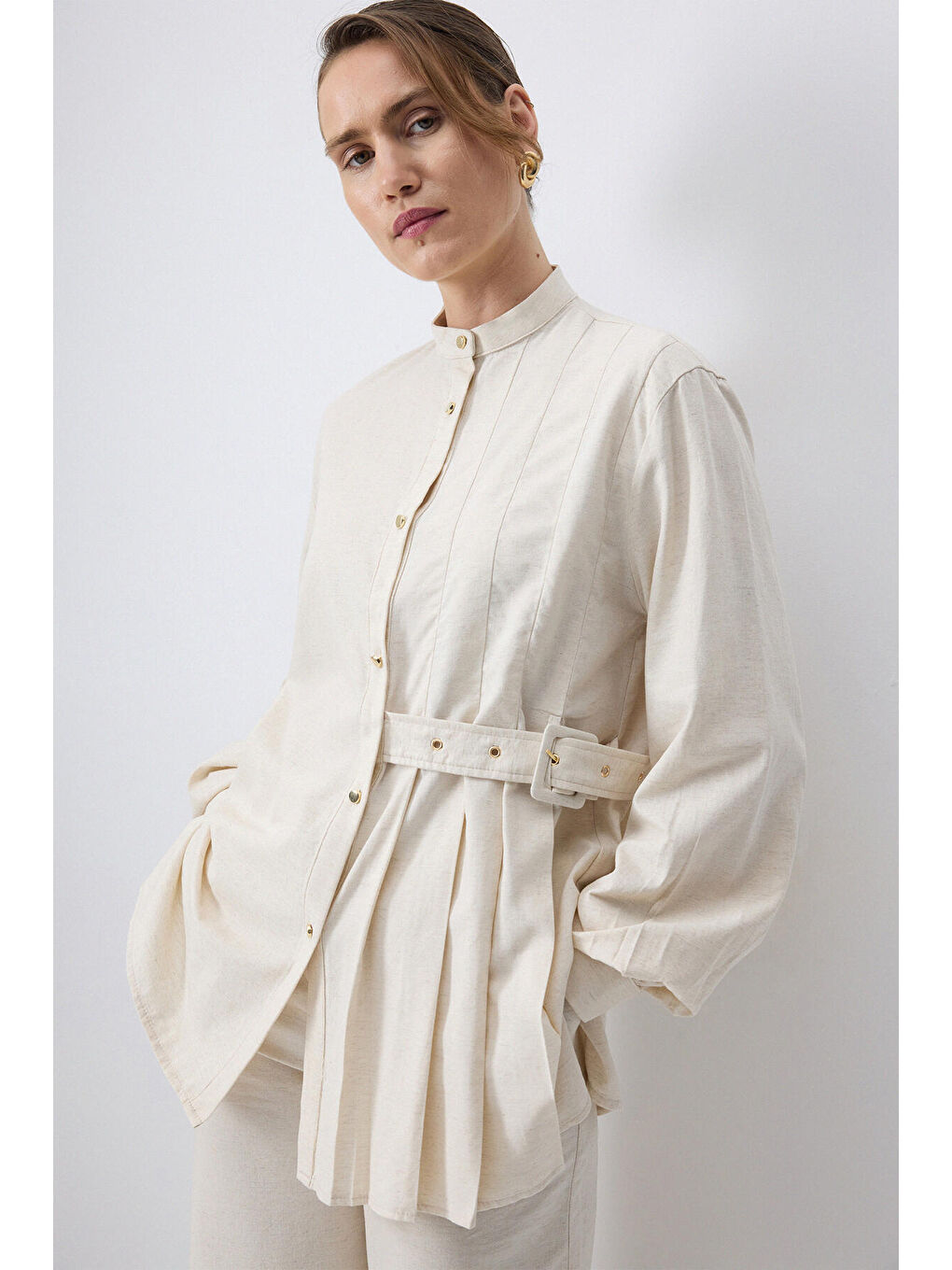 Bej Kemer Detaylı Gömlek Pantolon Takım-1