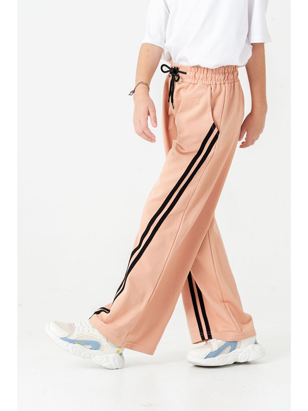 Pembe Geniş Paçalı Balık Sırtı Yanları Şeritli Kız Çocuk Eşofman Altı-4