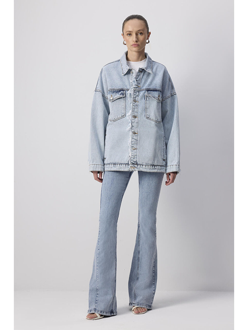 Mavi Püskül Detaylı Denim Ceket