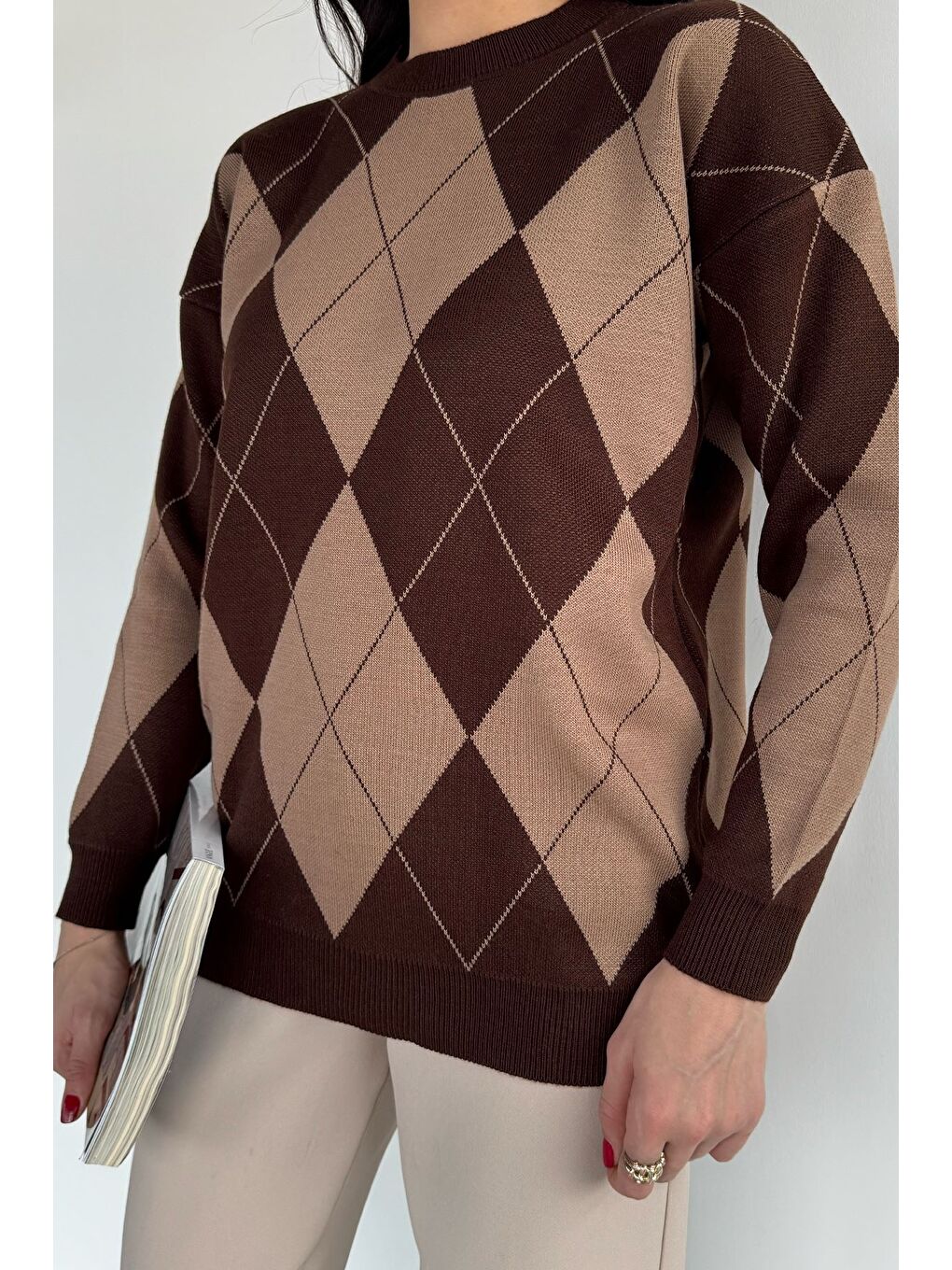 Kahverengi Kadın Bisiklet Yaka Ekose Desenli Triko Kazak-2