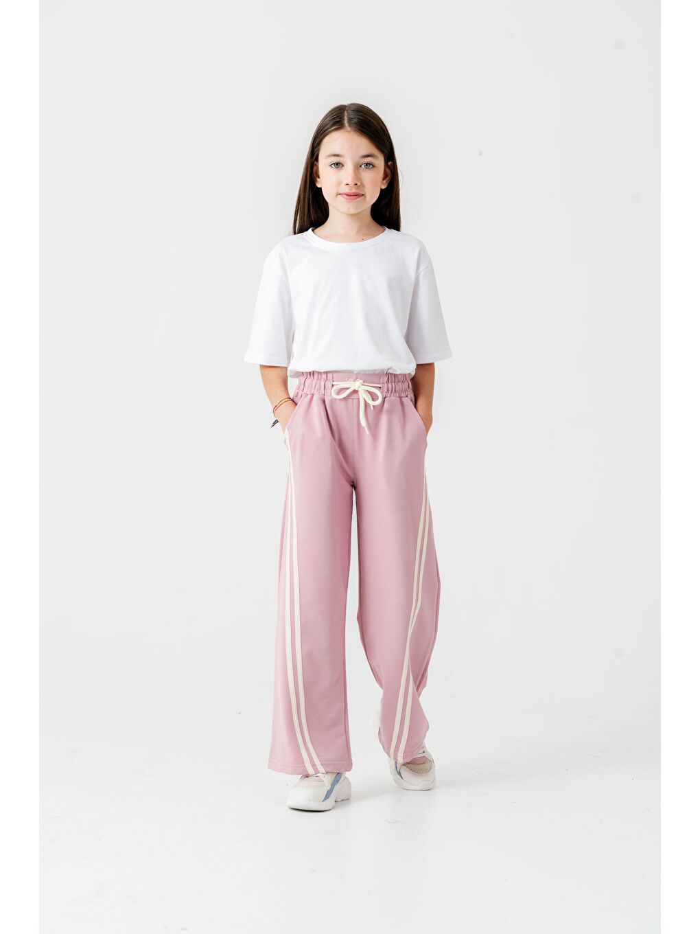 Pembe Geniş Paçalı Balık Sırtı Yanları Şeritli Kız Çocuk Eşofman Altı