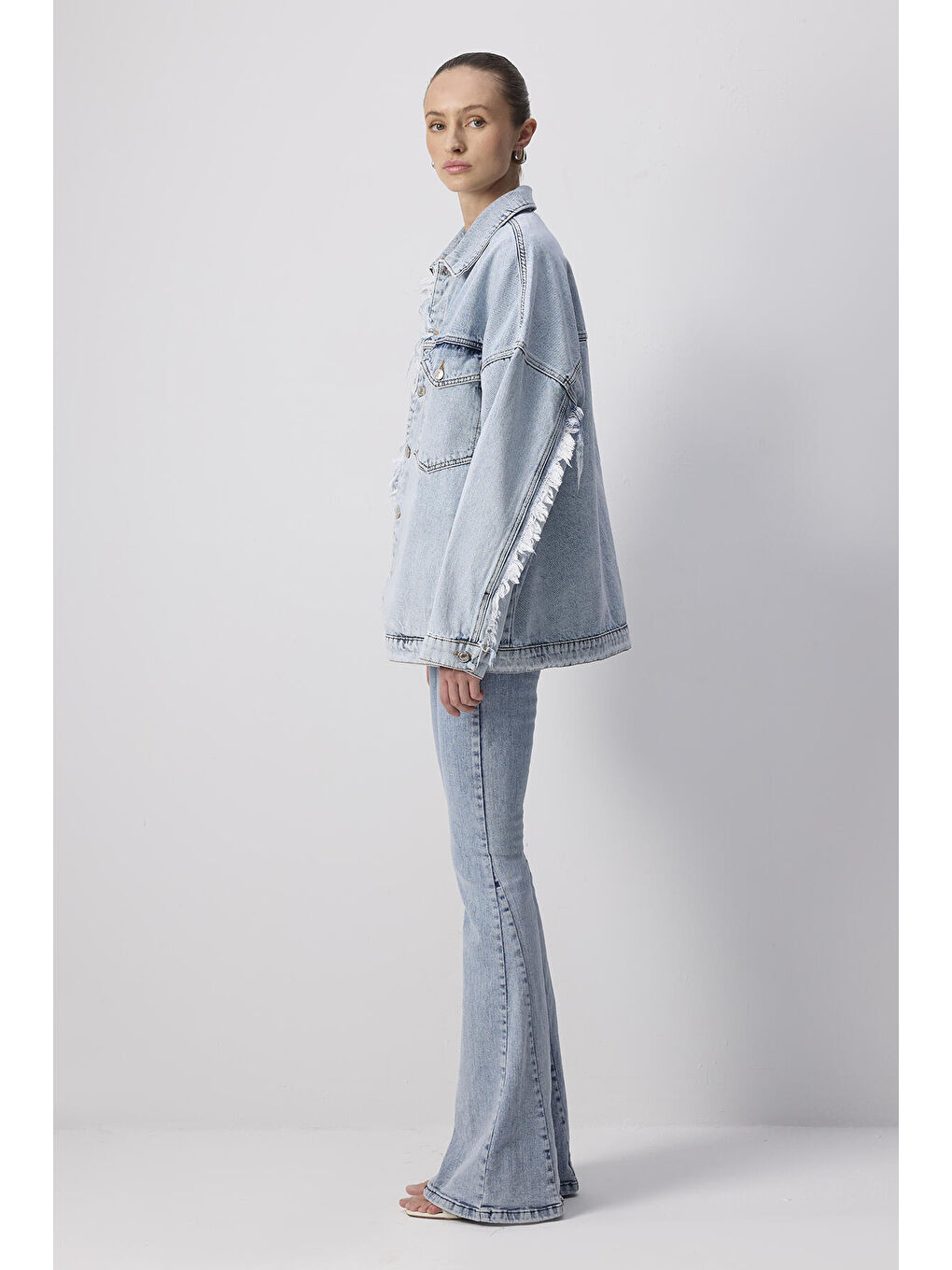 Mavi Püskül Detaylı Denim Ceket-3