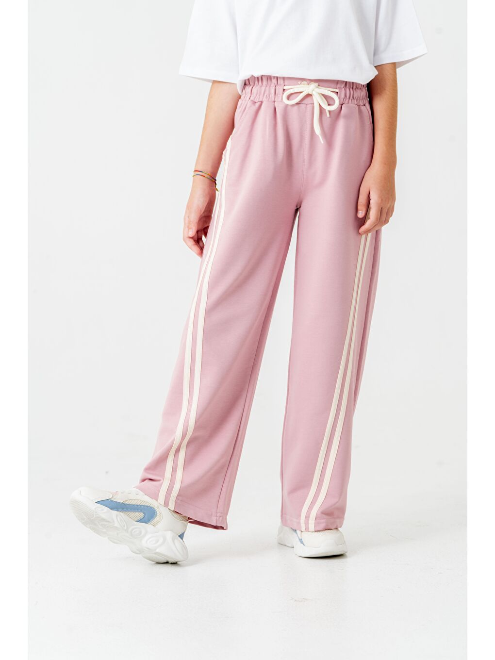 Pembe Geniş Paçalı Balık Sırtı Yanları Şeritli Kız Çocuk Eşofman Altı-3