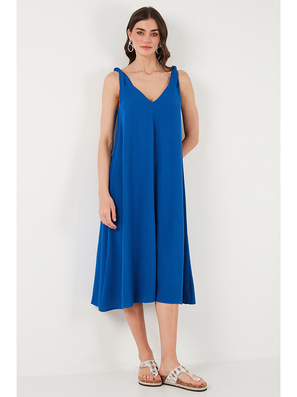 Mavi Oversize Fit V Yaka Midi Boy Basic Kadın Elbise 6788688-2