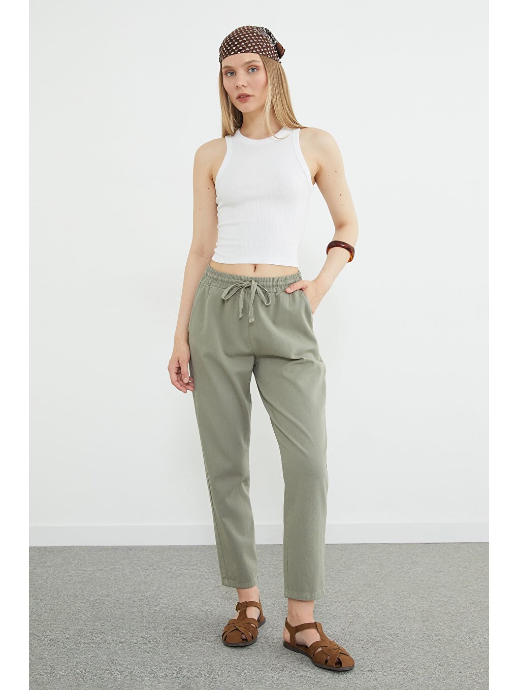 Haki Beli Bağlamalı Cepli Gabardin Pantolon-1