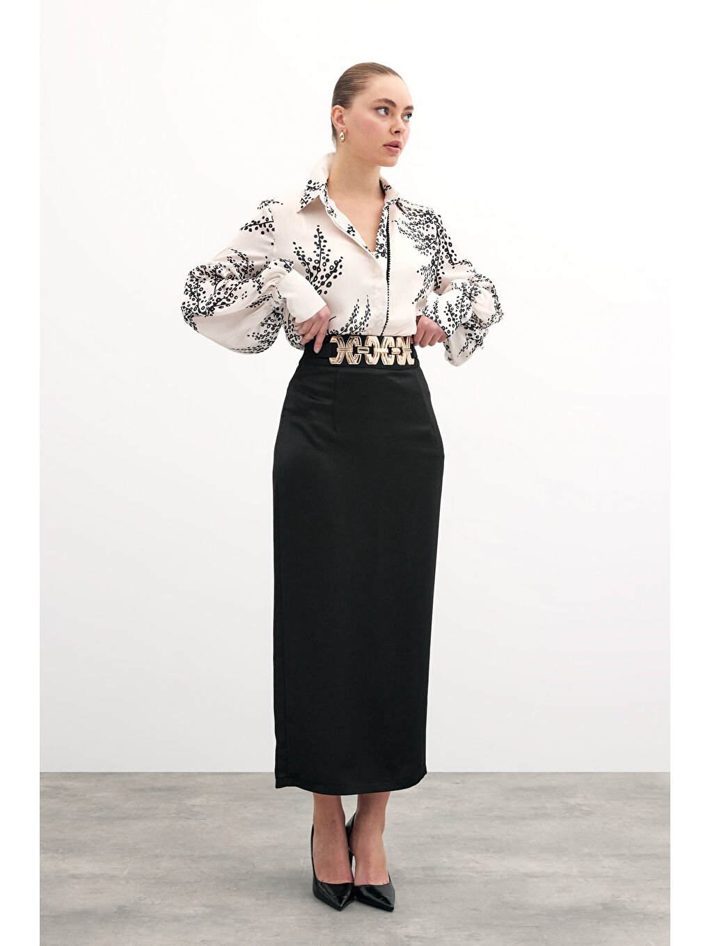 Gold Aksesuarlı Uzun Etek - Siyah-2