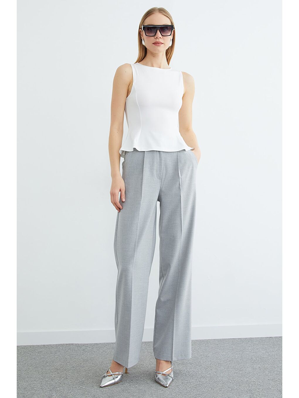 Gri Beli Lastikli Pileli Palazzo Pantolon-3