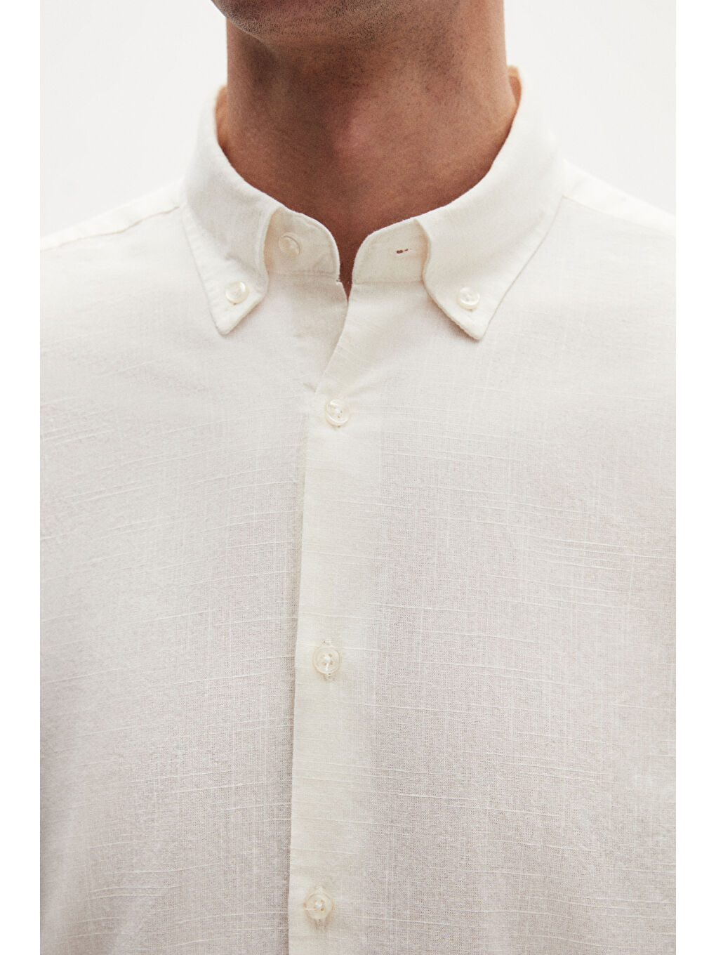 Comfort Ekru Düğmeli Yaka Rahat Kesim Keten Görünümlü %100 Pamuk Gömlek-3