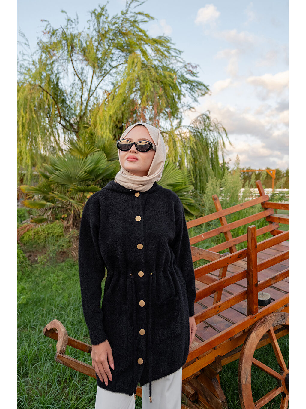 Kadın Kapüşonlu Triko Ceket Siyah-2