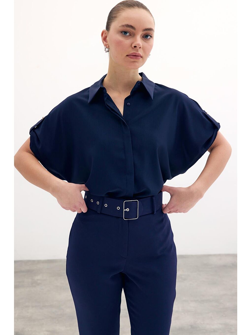 Kol Detaylı Salaş Gömlek - Lacivert-1