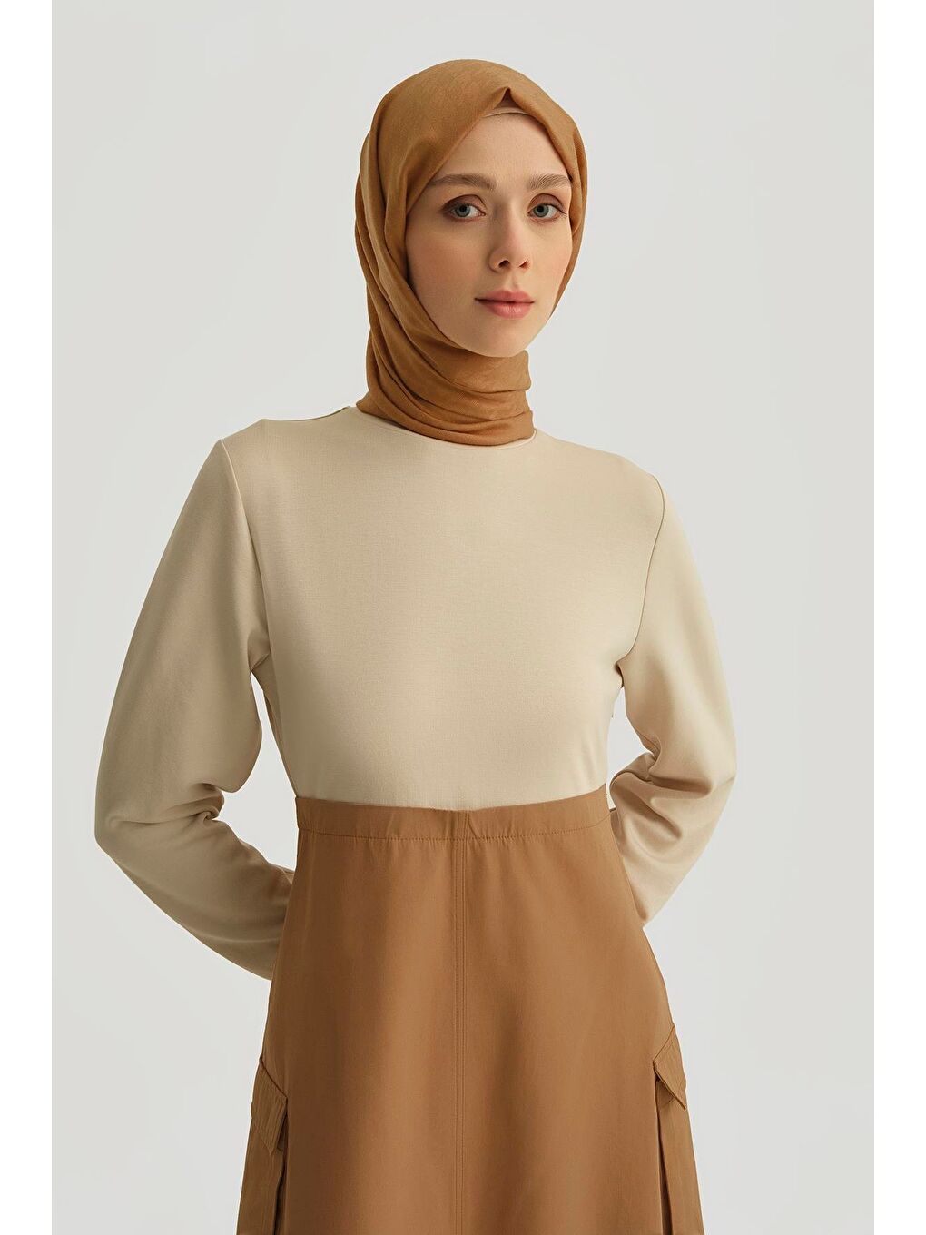 Kahverengi Paraşüt Kumaş Mix Örme Elbise Ortd9437 Camel-2
