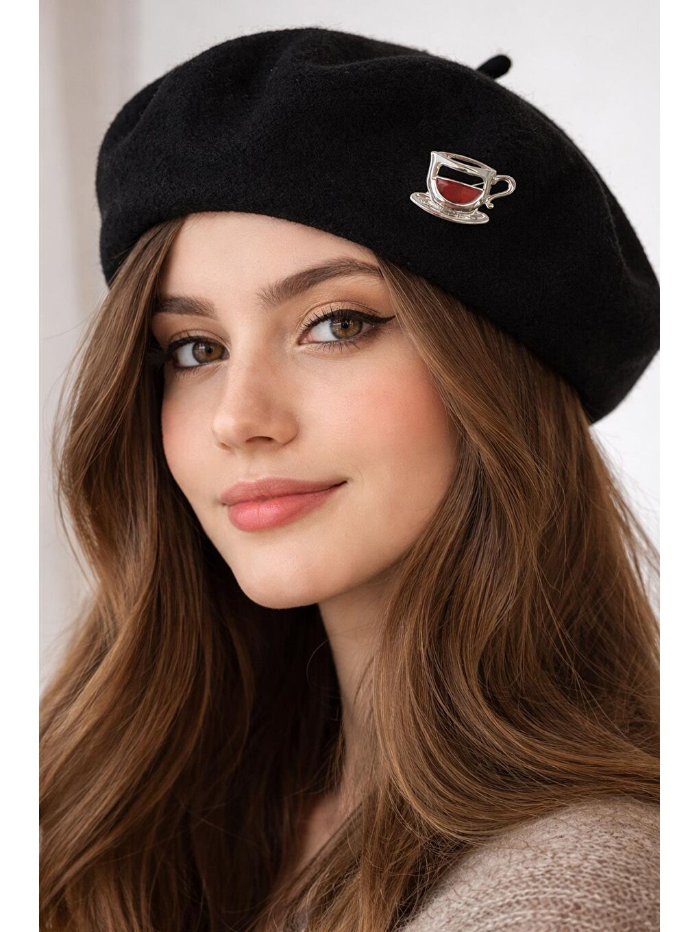 Gri Tea Time kadın Broş Yaka İğnesi