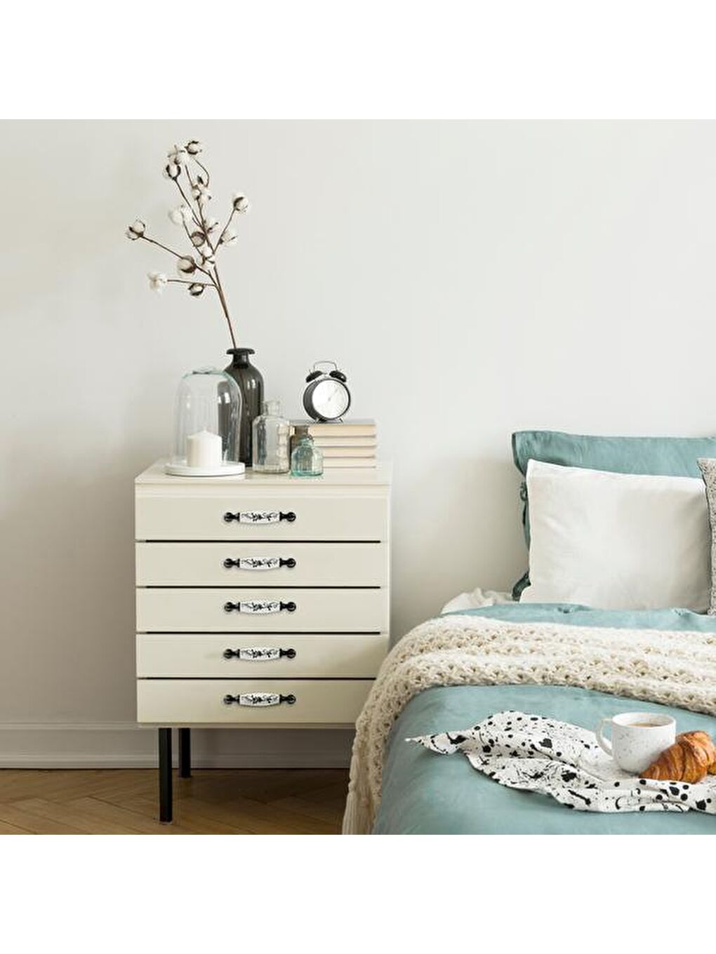 Yıldız Desenli 96 Kulp - Beyaz / Siyah-2