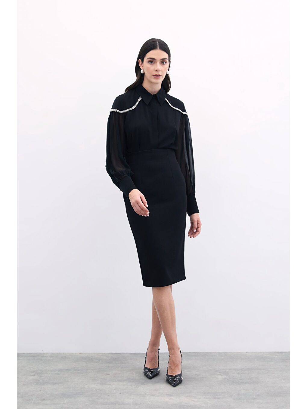 Balon Kollu Aksesuarlı Gömlek - Siyah-2