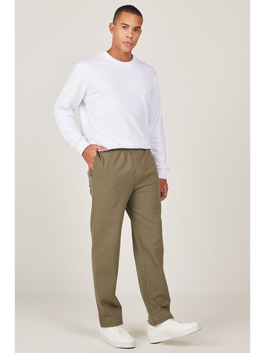 Erkek Haki Standart Fit Normal Kesim Pamuklu Pantolon-1