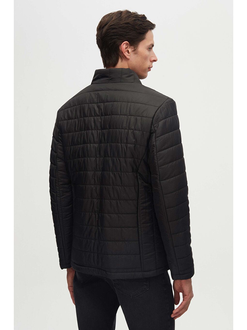 Slim Fit Siyah Rüzgar Geçirmez Elyaf Dolgulu Şişme Mont-5