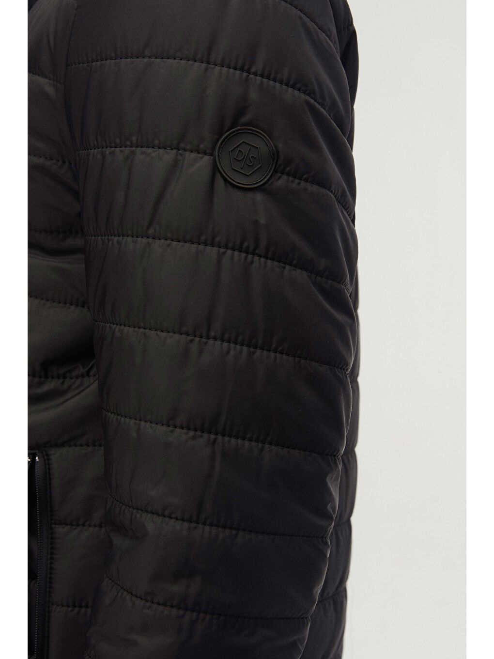 Slim Fit Siyah Rüzgar Geçirmez Elyaf Dolgulu Şişme Mont-6