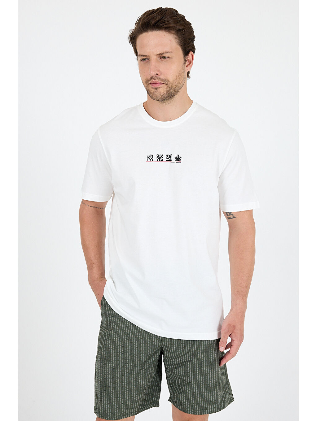 Ekru Erkek %100 Pamuk Bisiklet Yaka Kısa Kollu Baskılı Tişört Rahat ve Günlük Tişört 0106-1