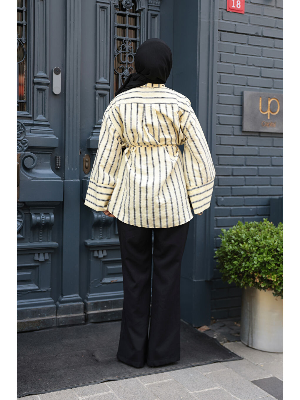 Kadın Siyah Çizgili Balon Kol Gömlek Sarı-3