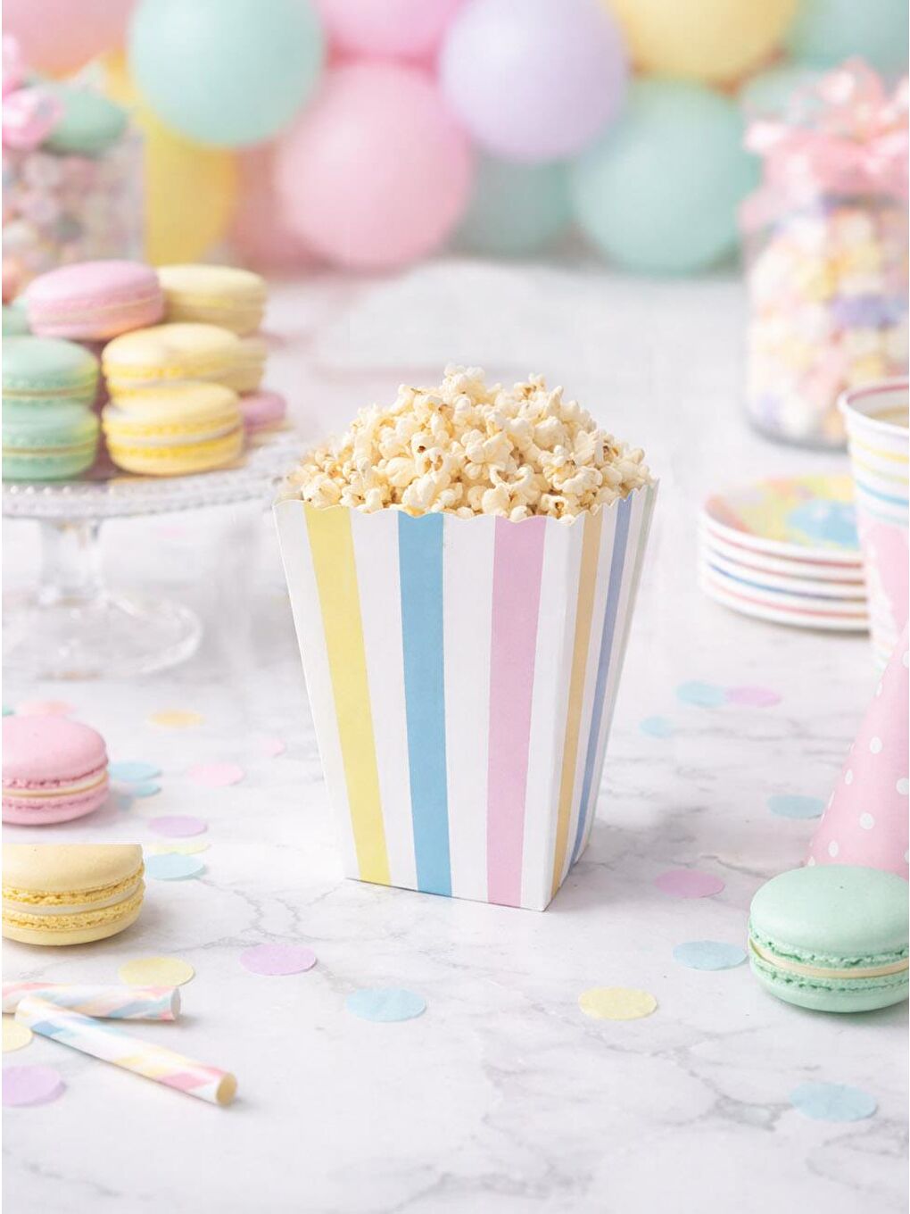 Karışık Makaron Çizgili Patlamış Mısır Kutusu 8'li