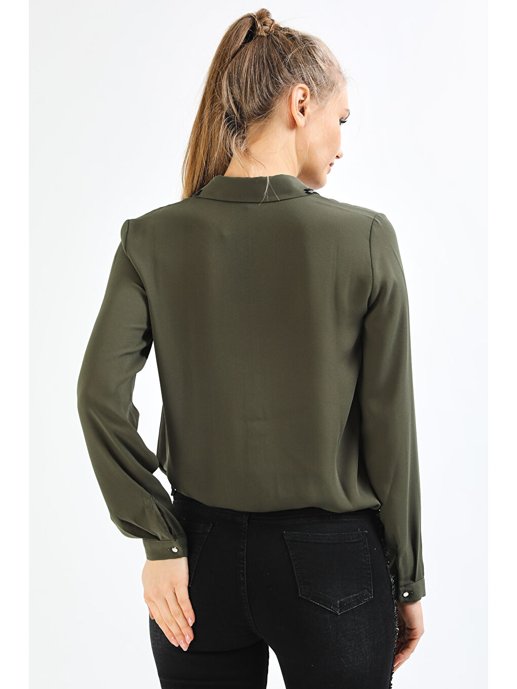 Haki Yakası Boncuk Özellikli Gömlek-4