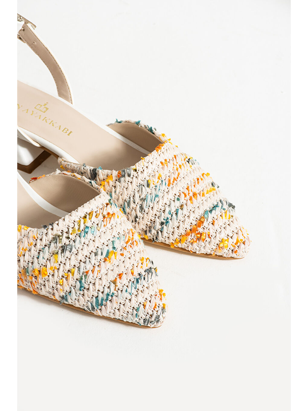 Beyaz Kadın Topuklu Ayakkabı-1