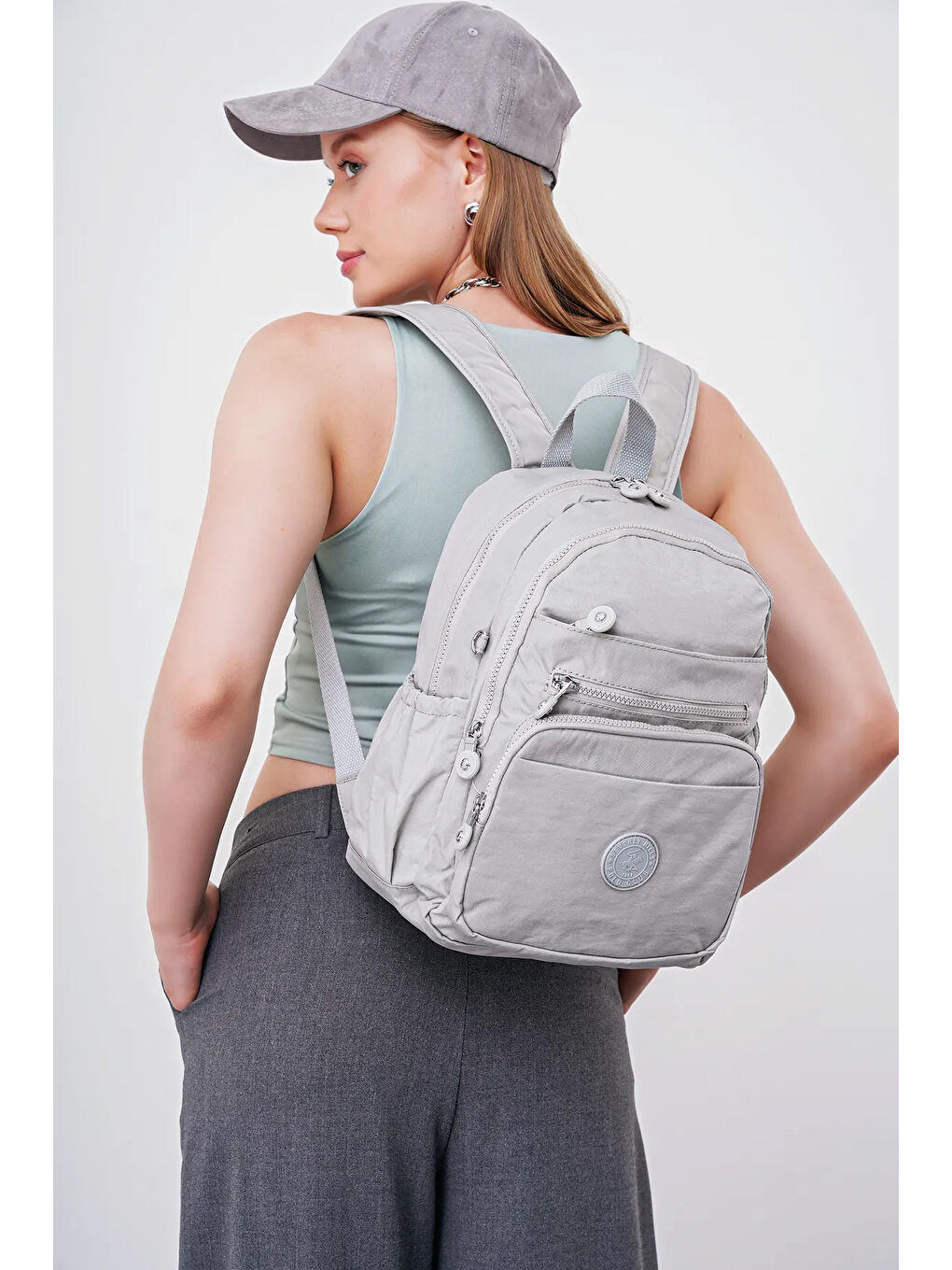 Gri Kadın Sırt Çantası BHPC6010-1