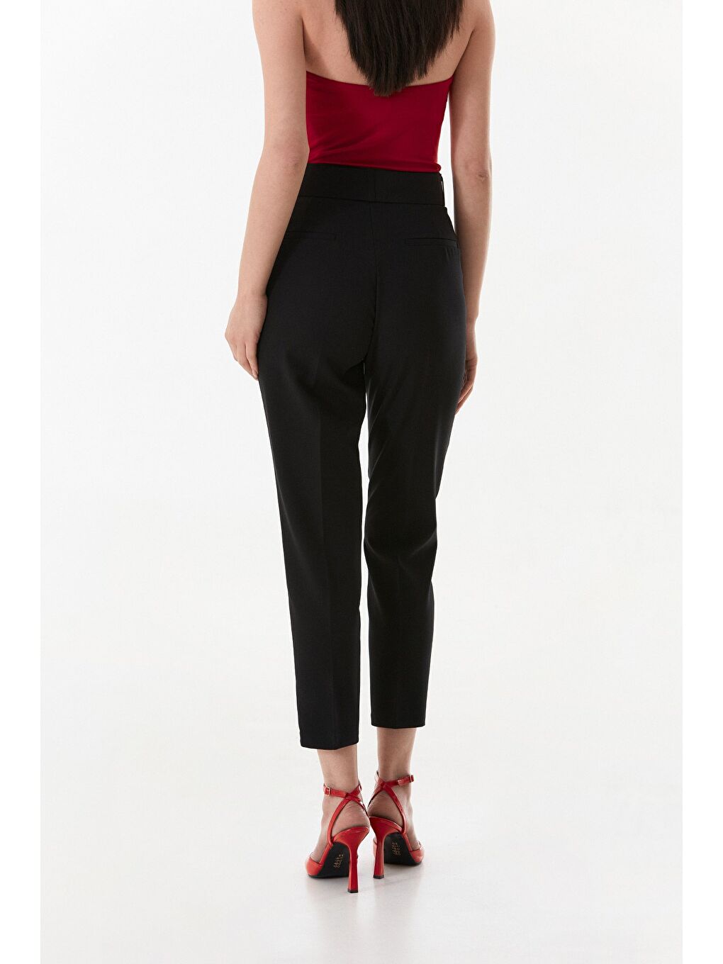 Siyah Kemerli Carrot Fit Kumaş Pantolon-2