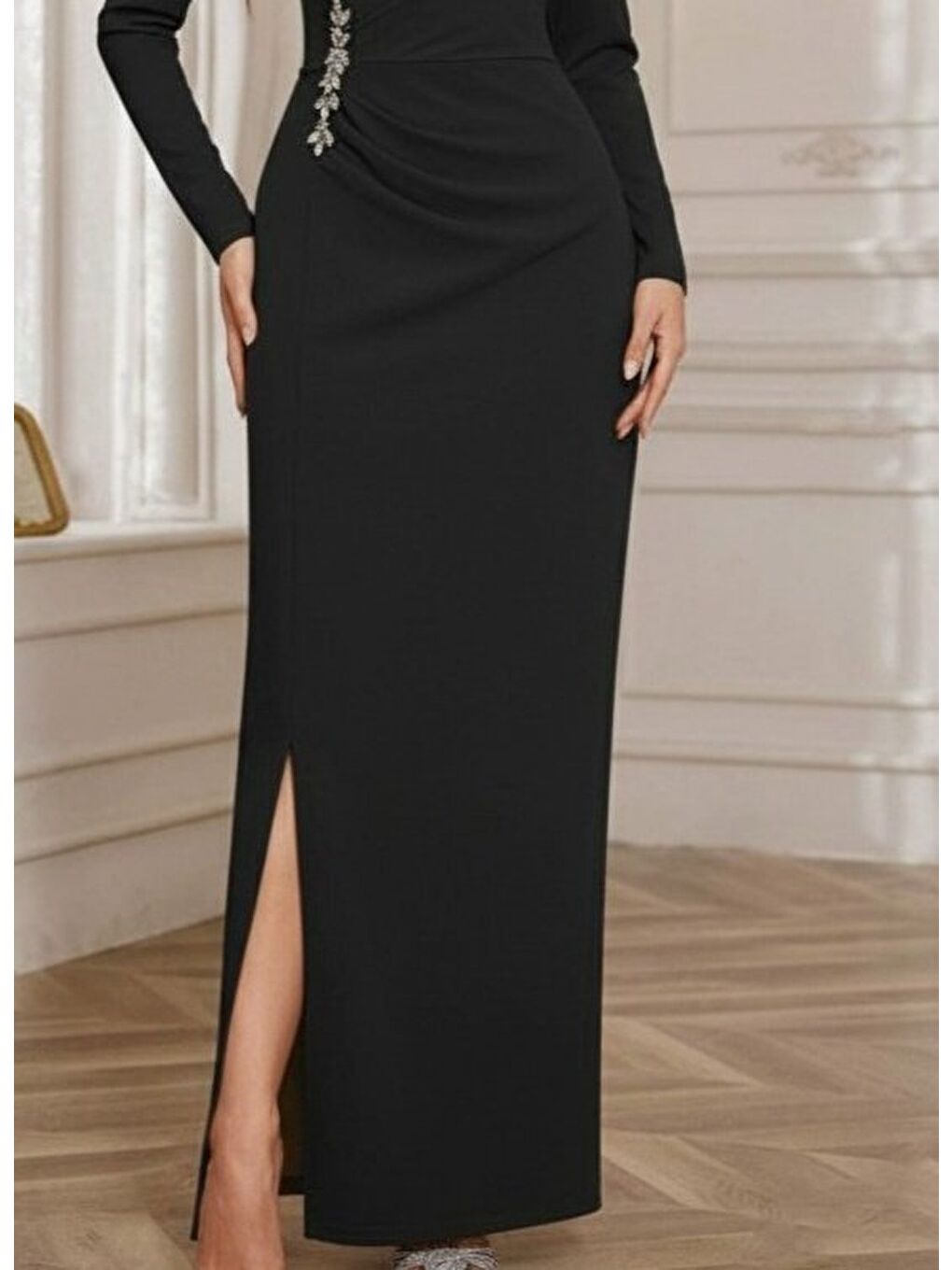 Siyah Kadın Uzun Kollu Kruvaze Yakalı Yanları Taşlı Yırtmaçlı Uzun Ithal Krep Elbise-2