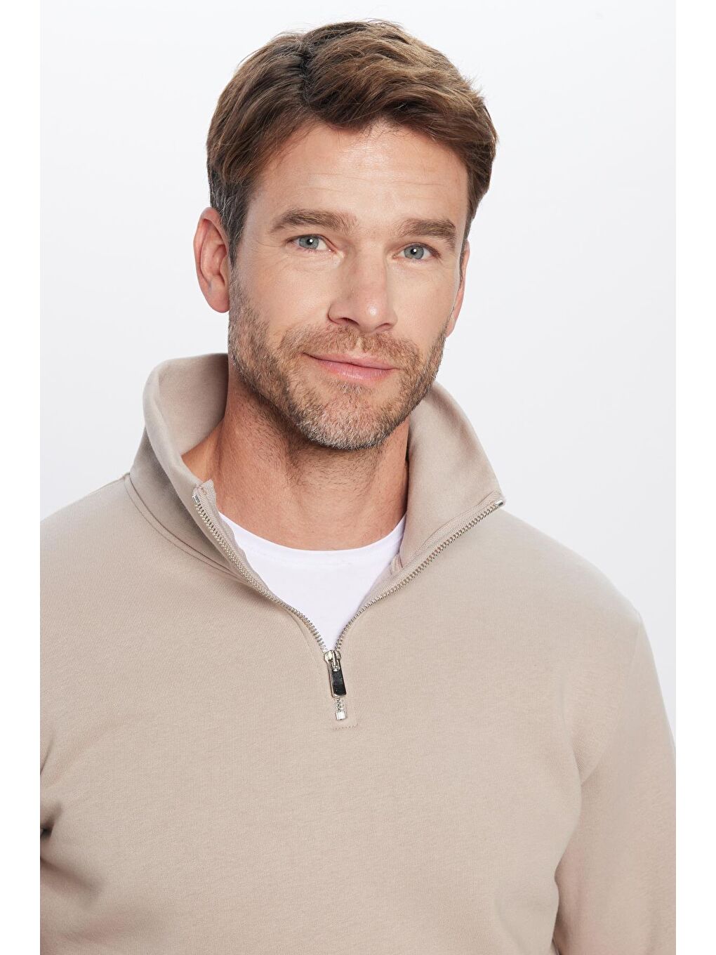 Bej Unisex Relax Fit Rahat Kesim Pamuklu İçi Polarlı Yarım Fermuarlı Taş Renk Dik Yaka Sweatshirt