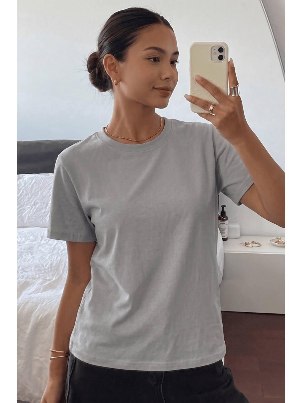 Kadın Tişört Gri Bisiklet Yaka Basic Tişört %100 Pamuk Rahat Kalıp T-shirt BASIC-KADIN-2