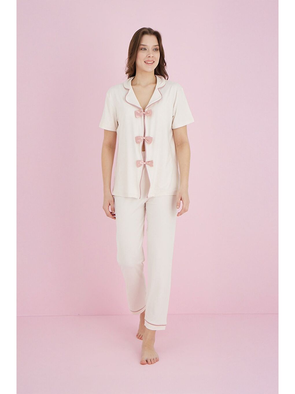 Pembe Fiyonklu Gömlek Yaka Pijama Takımı-1