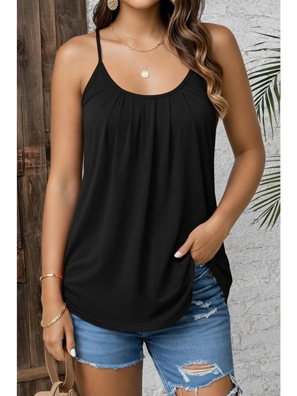 Siyah Kadın Ip Askılı Yuvarlak Yakalı Pileli Uzun Viskon Bluz