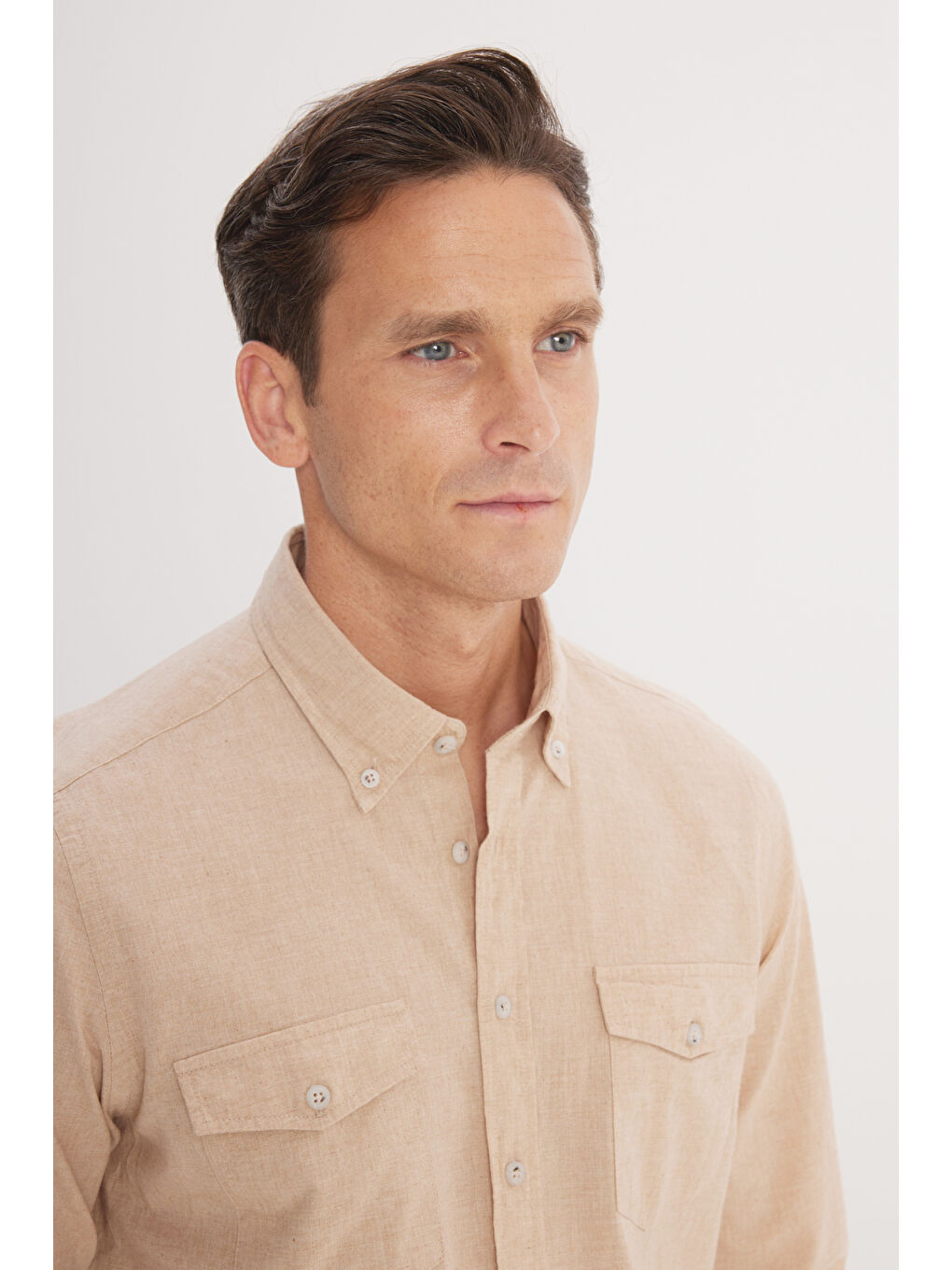 Erkek Bej Slim Fit Dar Kesim Düğmeli Yaka Oxford %100 Pamuk Gömlek-3