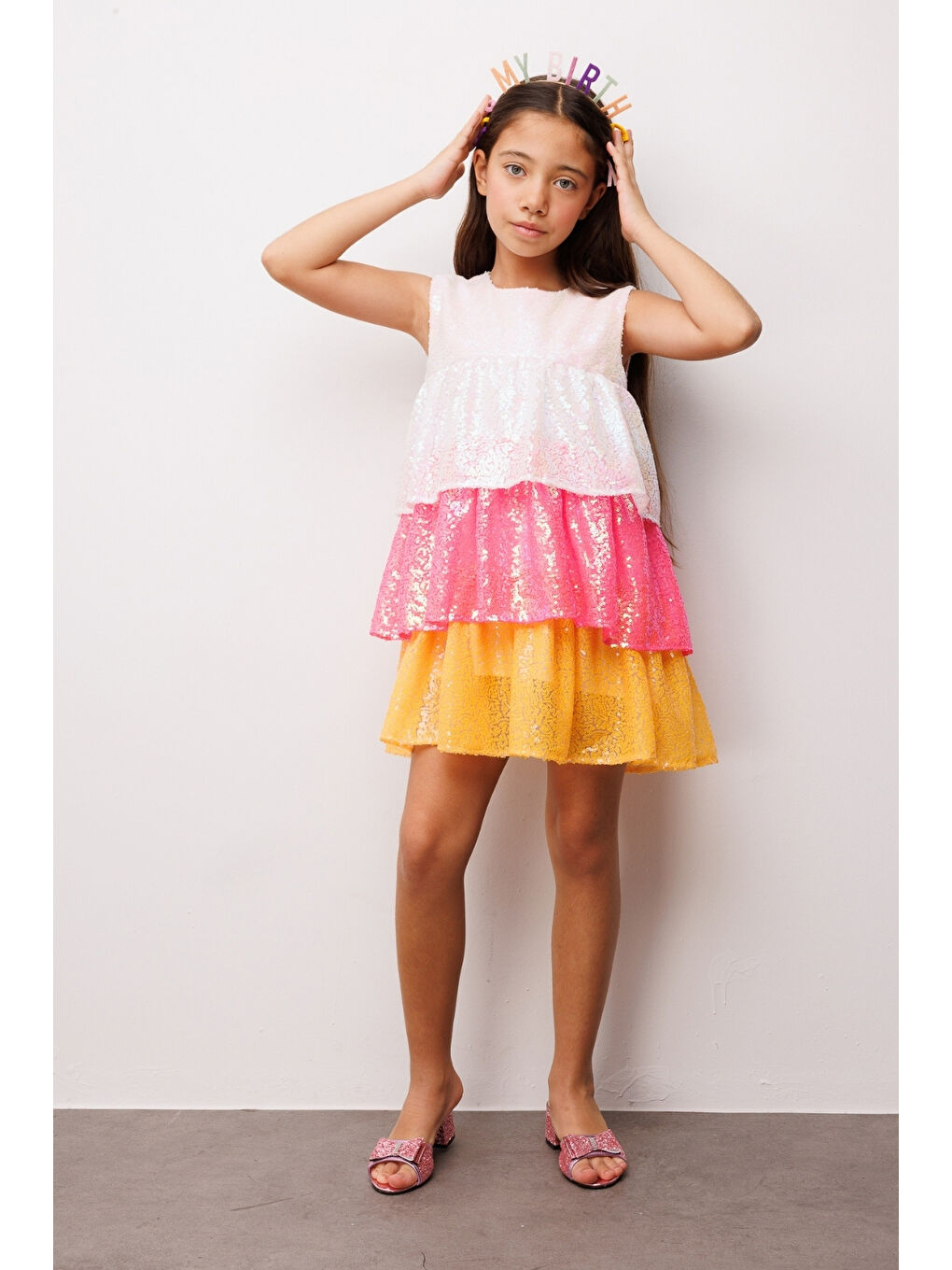 Beyaz Pullu Katlı Kız Çocuk Elbise - Lily-1