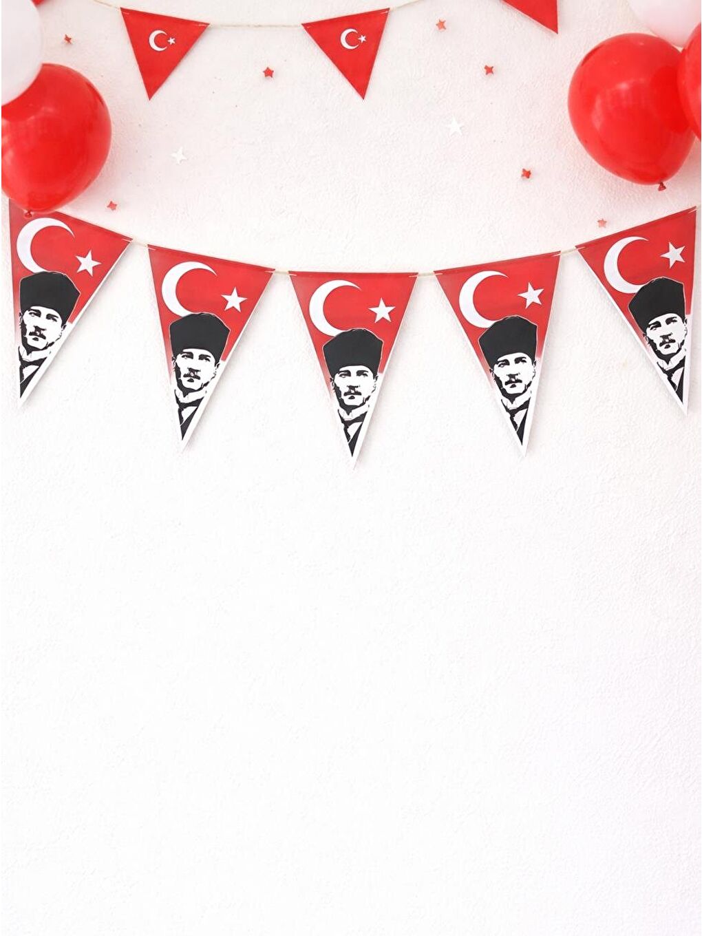 Kırmızı Atatürk Baskılı Üçgen Flama Bayrak  – Sınıf Okul Milli Bayram Dekoru