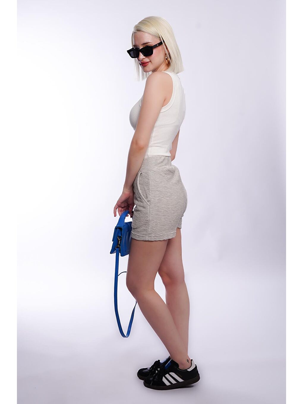 Gri Kaşkorse Kumaş Kadın Şort Mg572-2