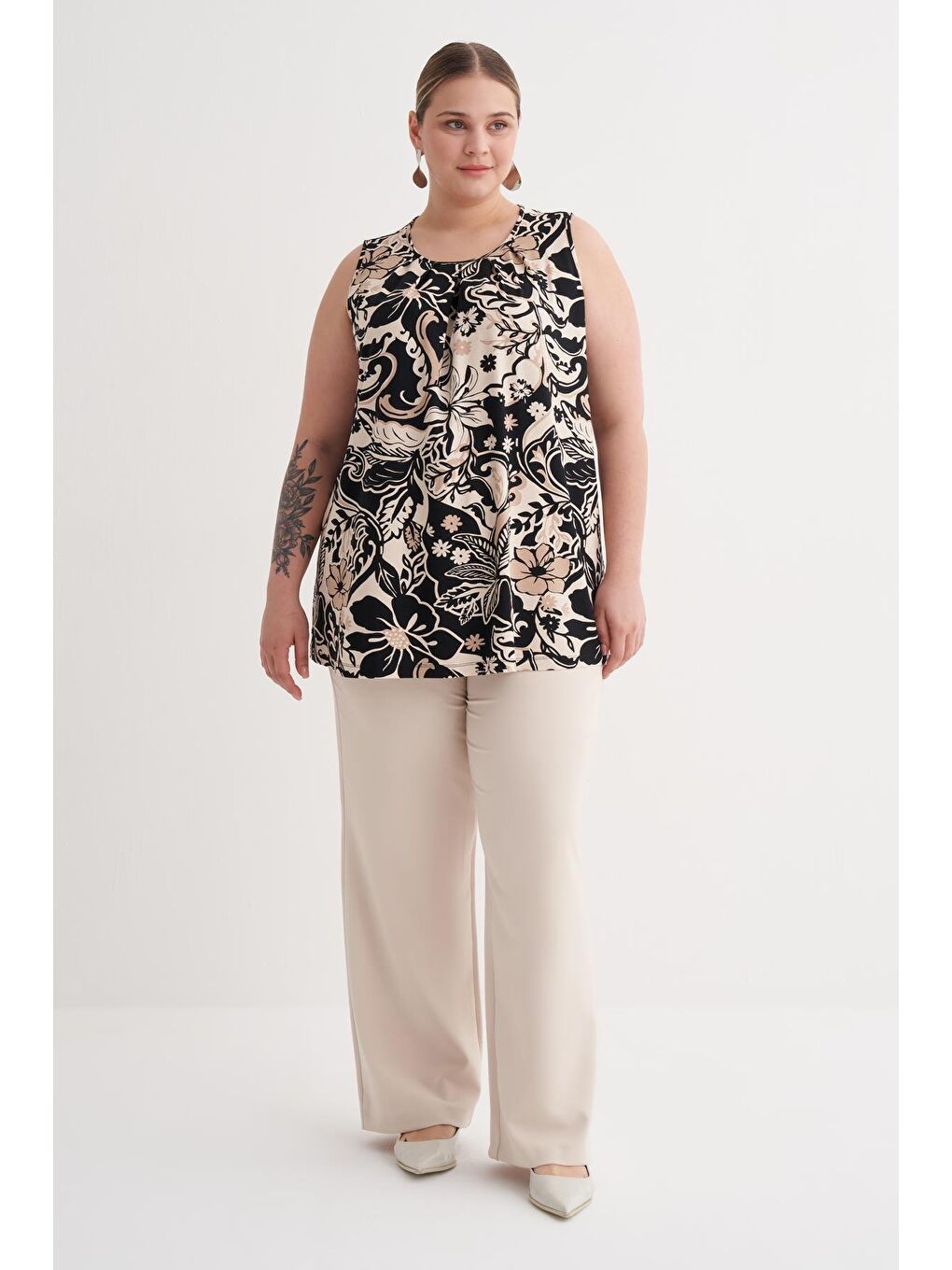 Siyah Pile Detaylı Örme Bluz-1