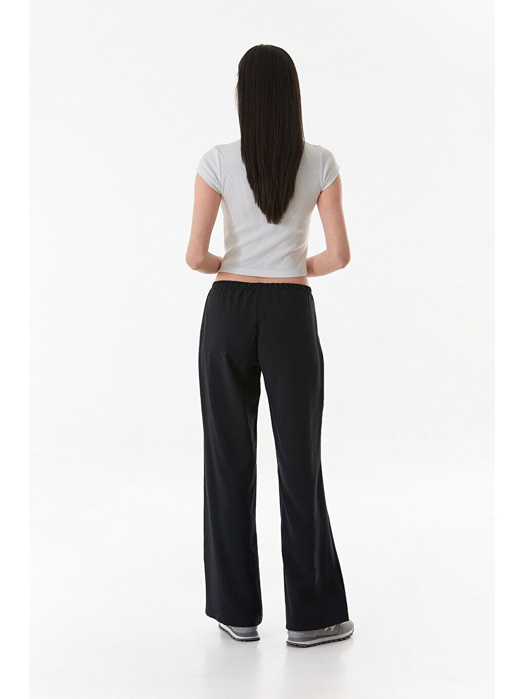 Siyah Beli Lastikli Düşük Bel Modal Palazzo Pantolon-3