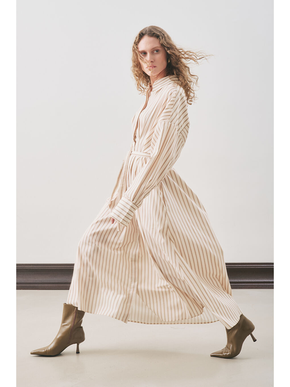 Pile Detaylı Gömlek Elbise Bej Çizgili-1