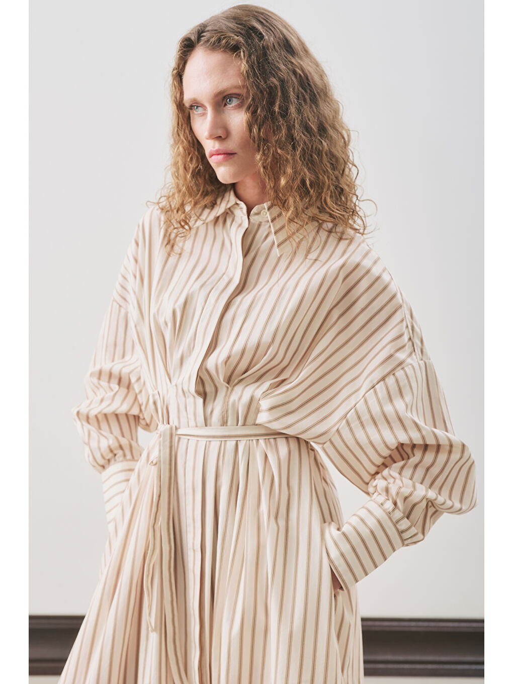 Pile Detaylı Gömlek Elbise Bej Çizgili-2