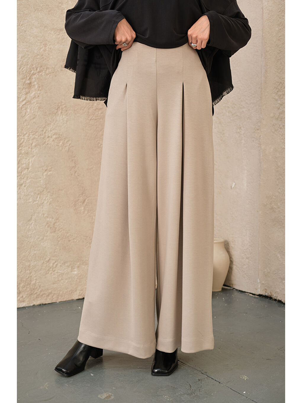 Bej Kadın Pile Detay Pantolon Taş-3