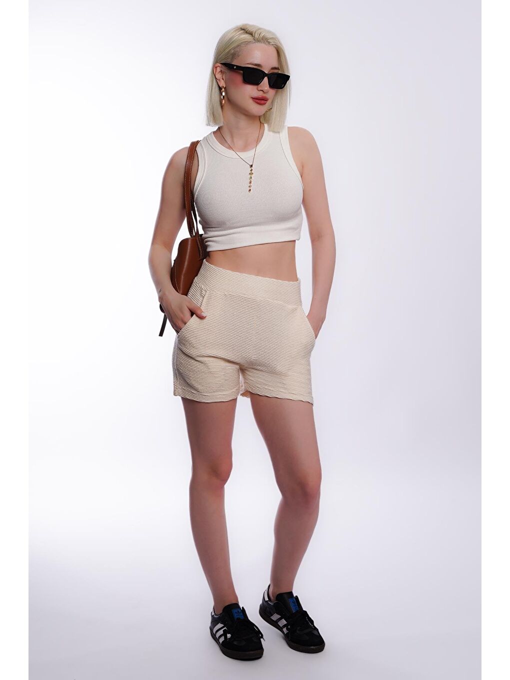 Ekru Krem Rengi Kaşkorse Kumaş Kadın Şort Mg572-1