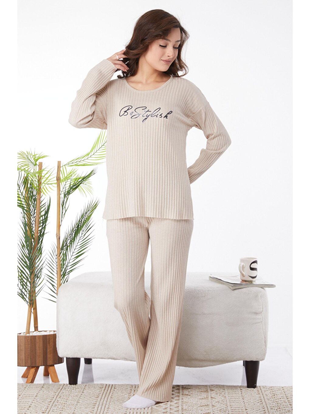 Bisiklet Yaka Kadın Bej Baskılı Uzun Kollu Pijama Takımı - 24699-1