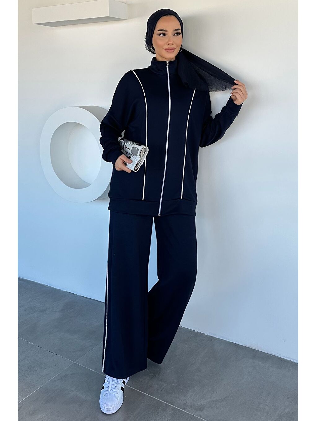 Lacivert Ön Fermuarlı Şeritli Tunik Bel Lastikli Pantolon Tesettür İkili Takım
